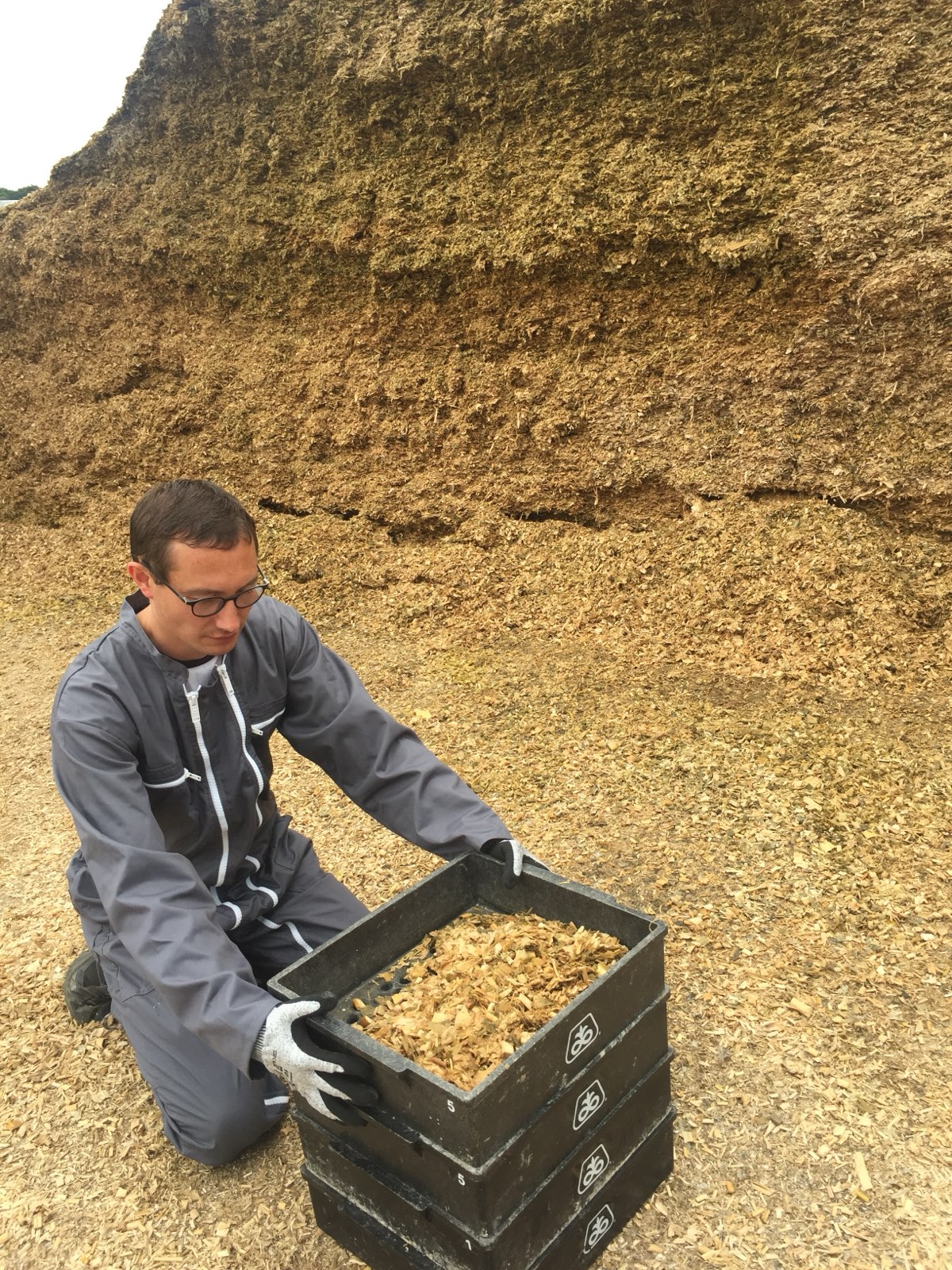 Relevé à la sonde sur le front d'attaque d'un silo